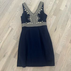 Lilly Pulitzer Navy Aveline Shift dress with gold rope detail. Size 4
